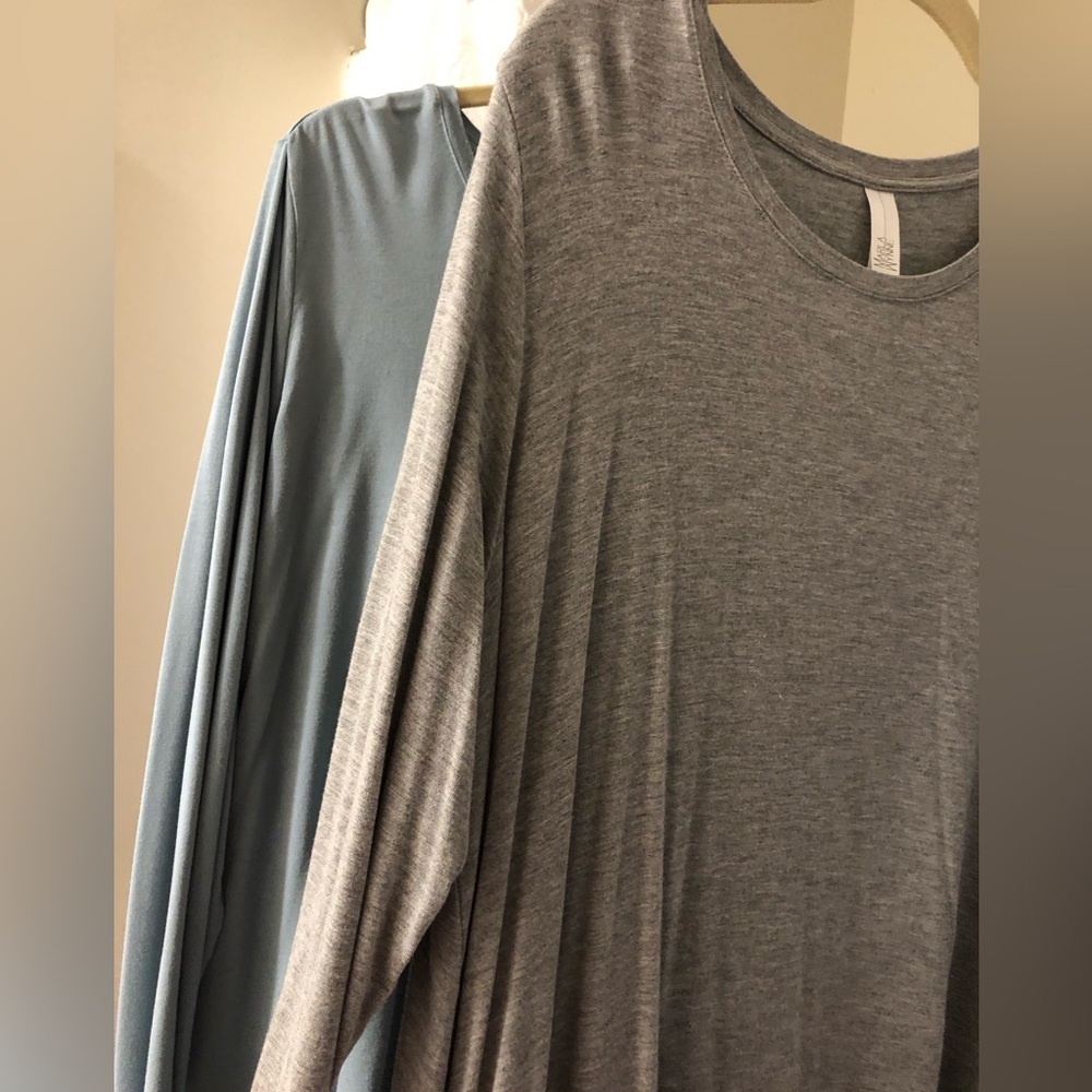 Marla Wynne 2 Tunic Tops size 1X Lt Grey & Aqua w Pockets Same Style # 134365